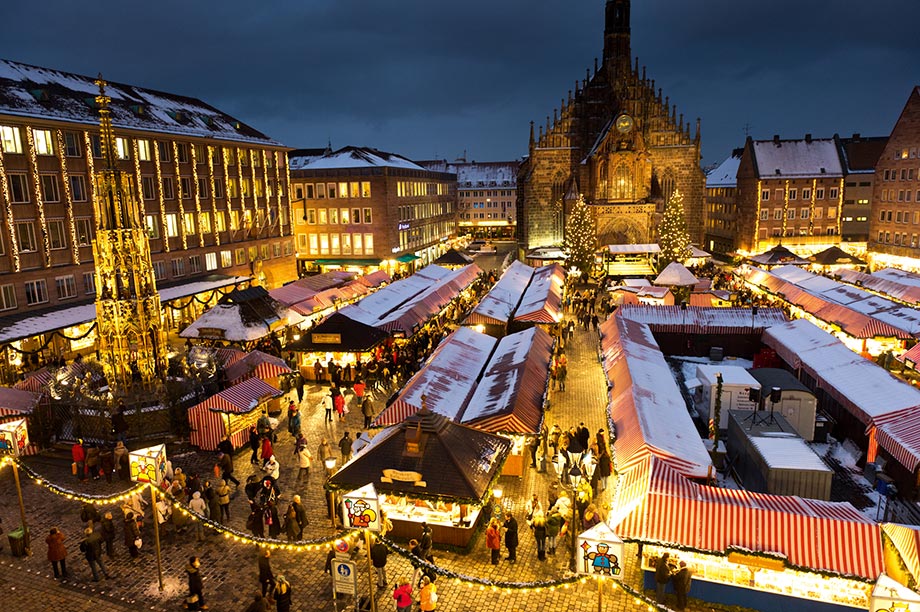 Рождественская ярмарка в Старом городе Нюрнберга