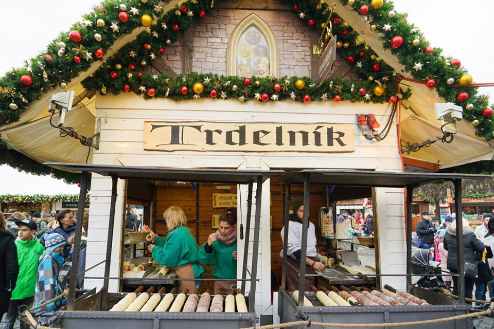 Tredelnik - один из символов Рождества в Праге